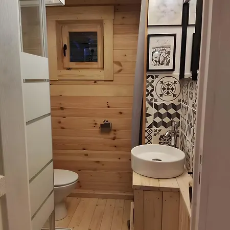 Tatil Evi Au Chant Des Oiseaux - Rouge Gorge *