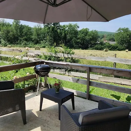 Tatil Evi Au Chant Des Oiseaux - Rouge Gorge